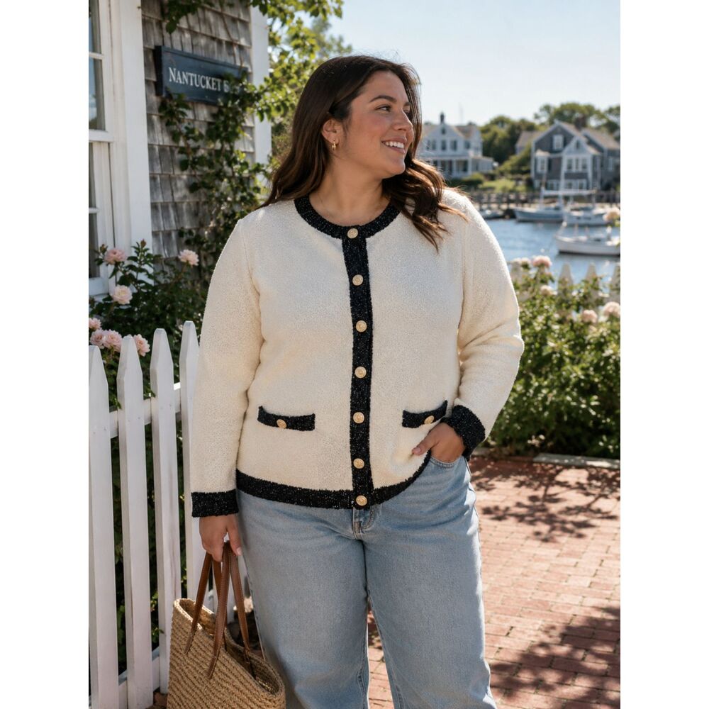 BCBGeneration Lady Sweater Cream and Black Gold Buttons Old Money Large